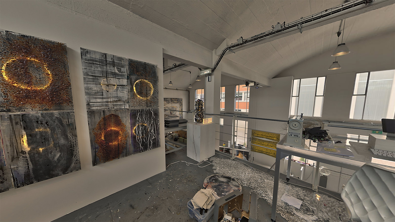 Visite virtuelle atelier artiste Claudia Meyer — Cliquez pour explorer en 360°